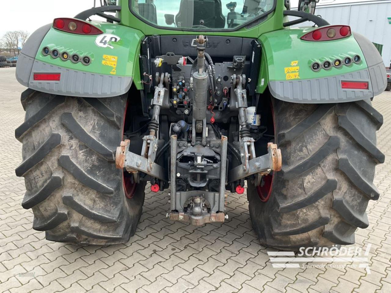 Traktor des Typs Fendt 724 VARIO S4 PROFI PLUS, Gebrauchtmaschine in Holdorf (Bild 7)