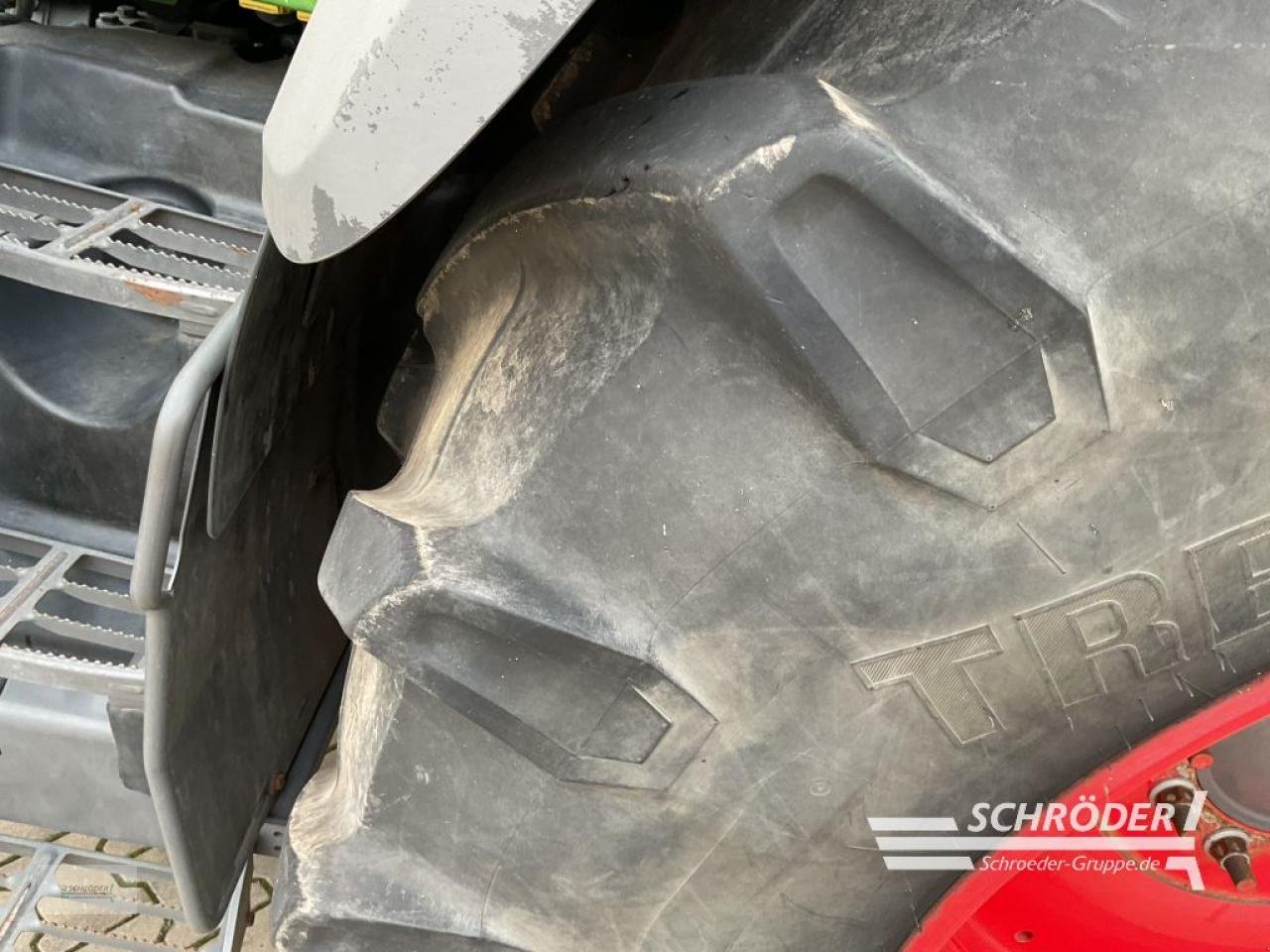 Traktor des Typs Fendt 724 VARIO S4 PROFI PLUS, Gebrauchtmaschine in Holdorf (Bild 12)