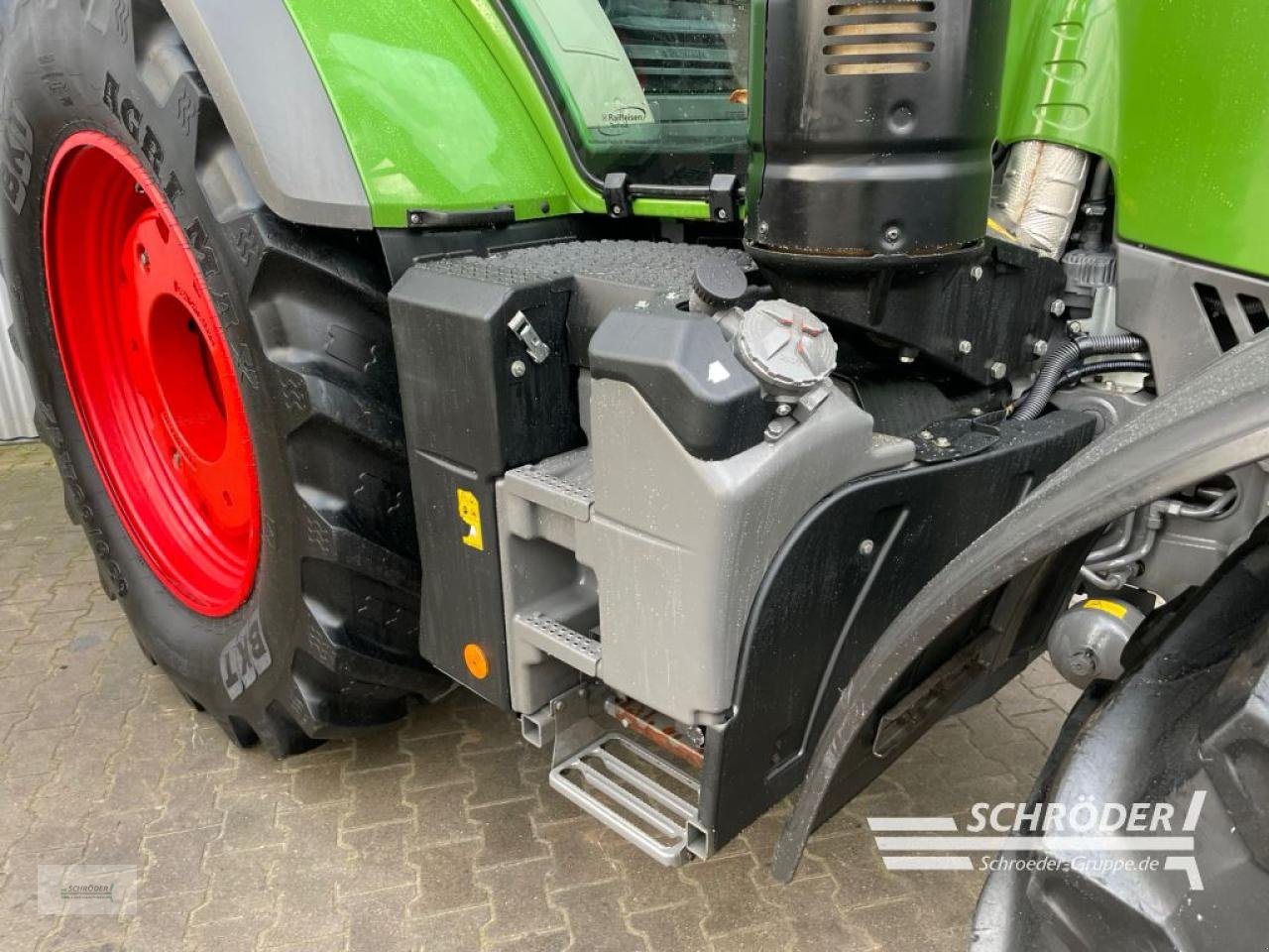 Traktor типа Fendt 724 VARIO S4 PROFI PLUS, Gebrauchtmaschine в Wildeshausen (Фотография 2)