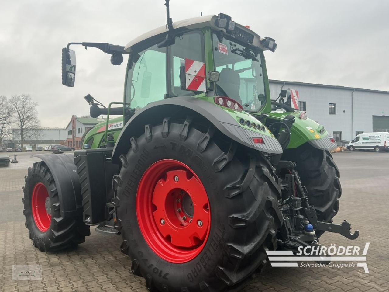 Traktor от тип Fendt 724 VARIO S4 PROFI PLUS, Gebrauchtmaschine в Lastrup (Снимка 7)