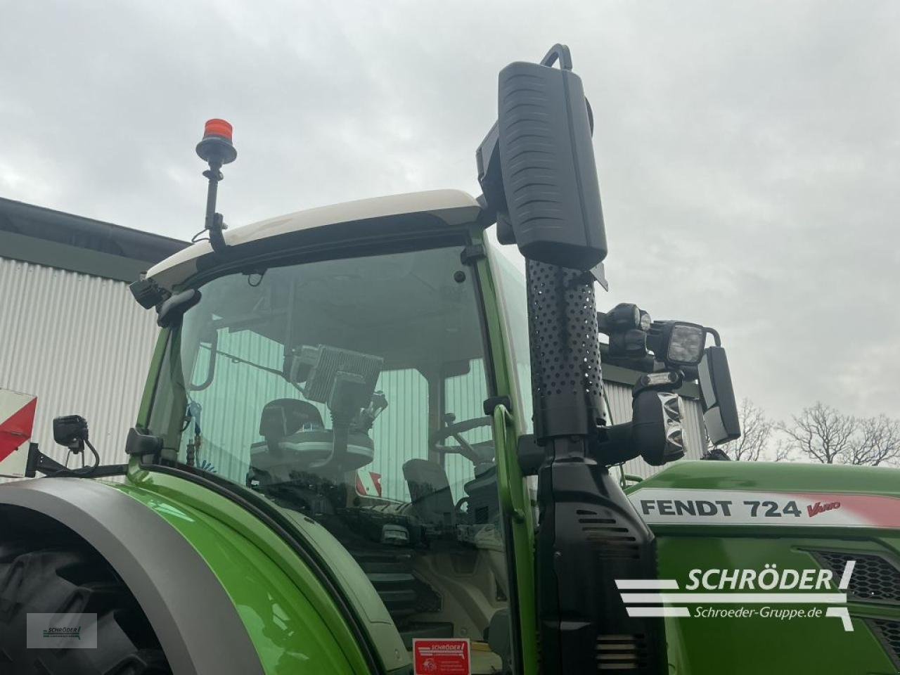 Traktor от тип Fendt 724 VARIO S4 PROFI PLUS, Gebrauchtmaschine в Lastrup (Снимка 13)