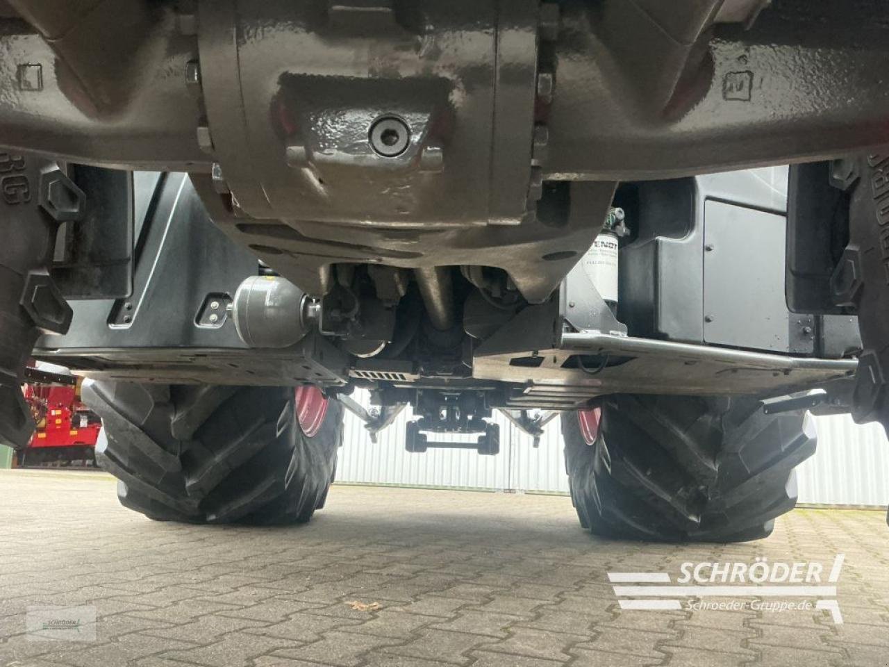 Traktor от тип Fendt 724 VARIO S4 PROFI PLUS, Gebrauchtmaschine в Lastrup (Снимка 18)