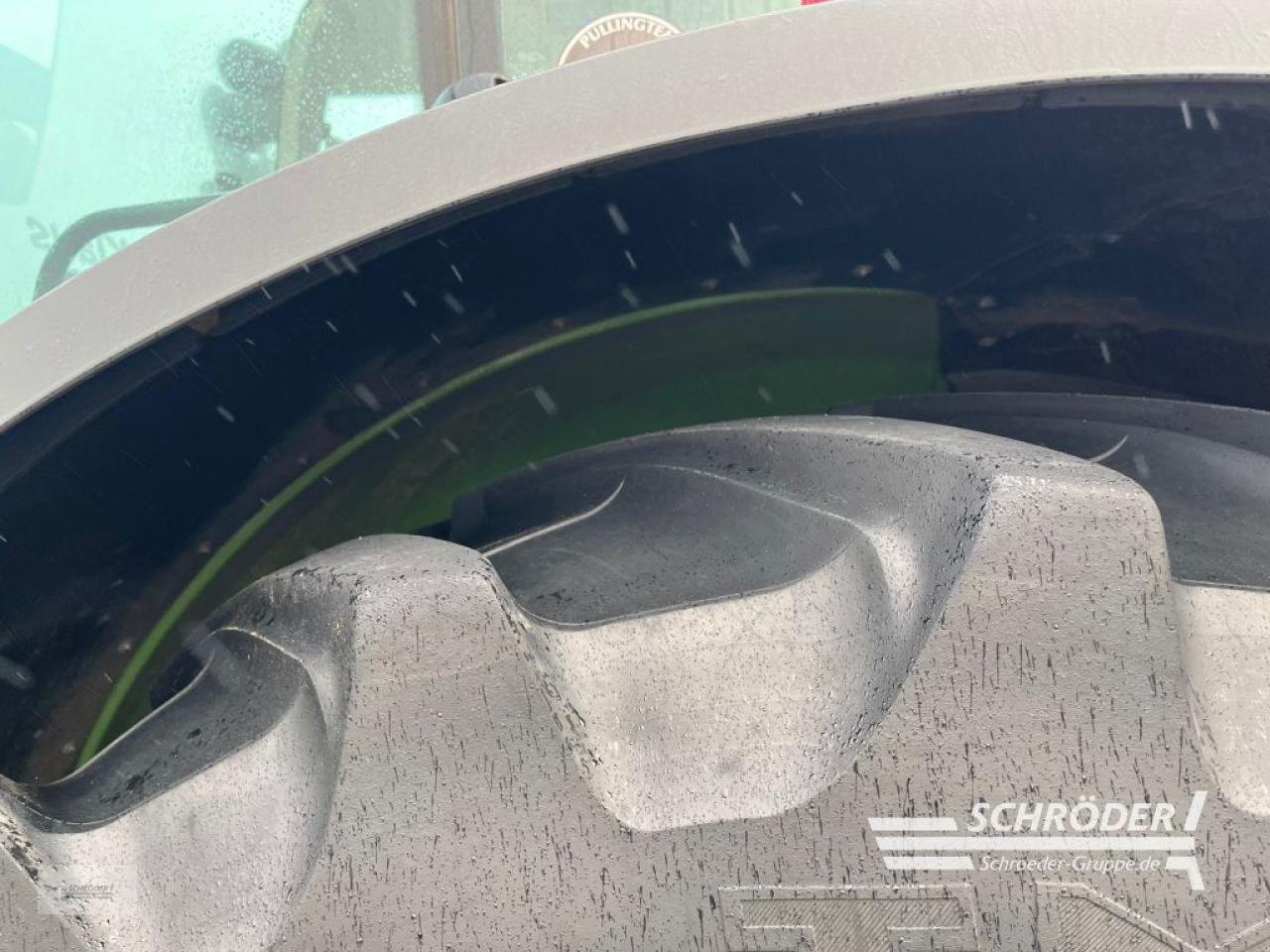 Traktor des Typs Fendt 724 VARIO S4 PROFI, Gebrauchtmaschine in Scharrel (Bild 11)