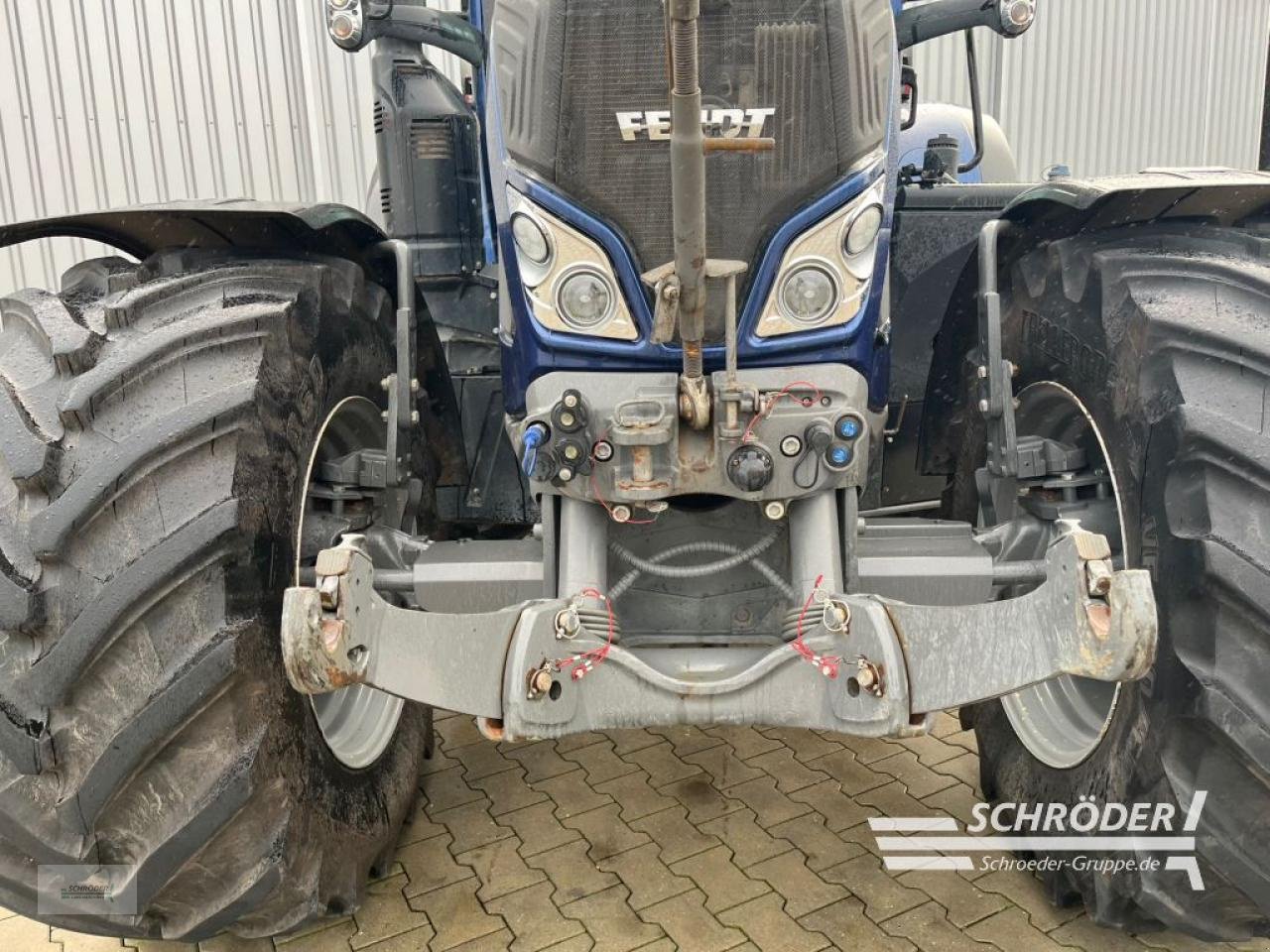 Traktor des Typs Fendt 724 VARIO S4 PROFI, Gebrauchtmaschine in Scharrel (Bild 14)