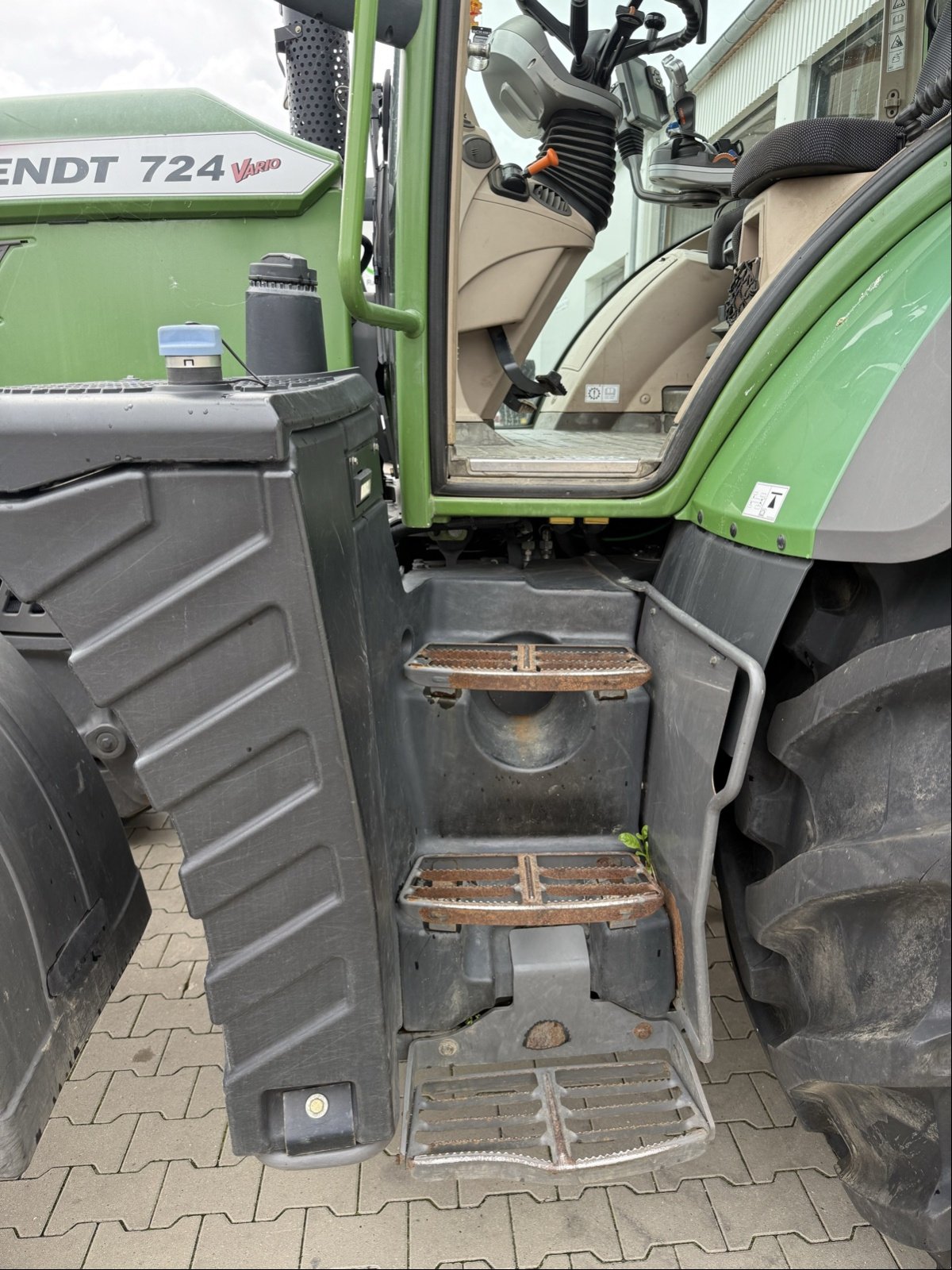 Traktor del tipo Fendt 724 Vario S4 Profi, Gebrauchtmaschine In Bad Oldesloe (Immagine 2)