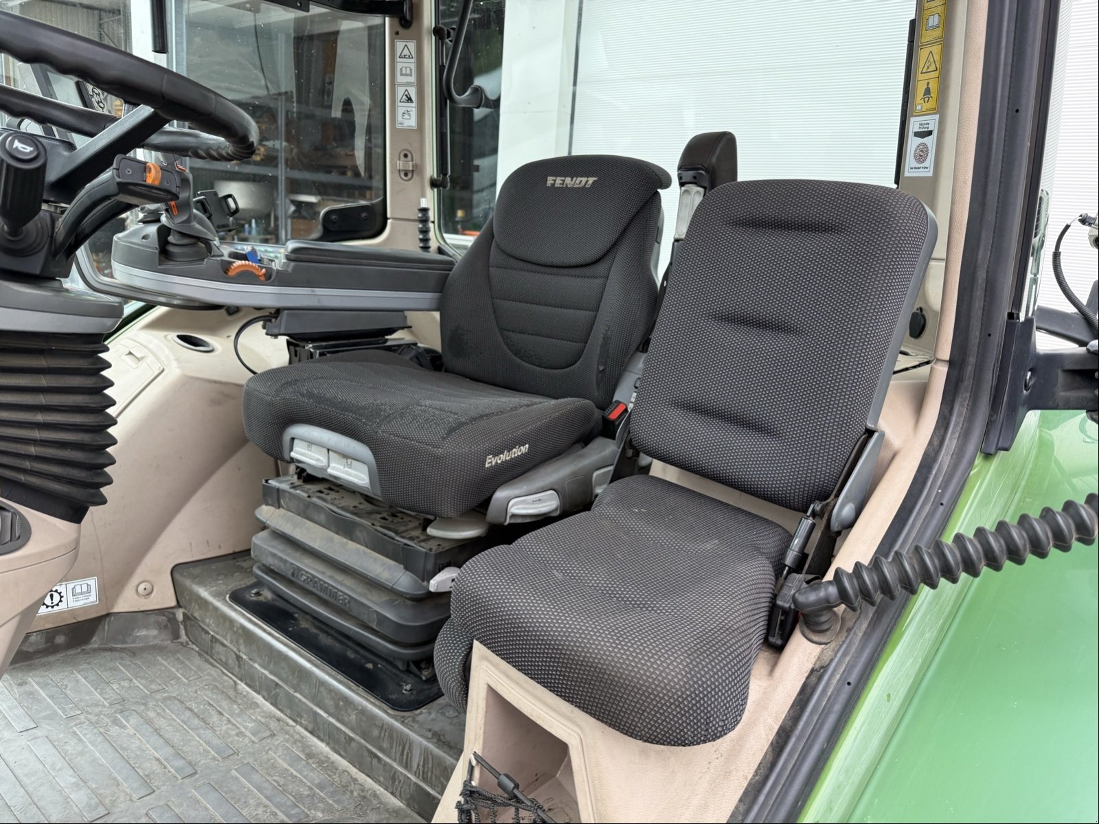 Traktor del tipo Fendt 724 Vario S4 Profi, Gebrauchtmaschine In Bad Oldesloe (Immagine 3)