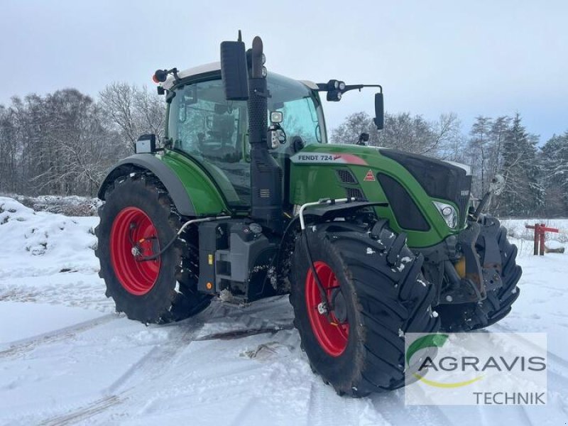 Traktor типа Fendt 724 VARIO S4, Gebrauchtmaschine в Schneverdingen (Фотография 1)