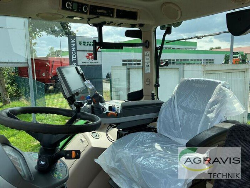Traktor от тип Fendt 724 VARIO S4, Gebrauchtmaschine в Barsinghausen-Göxe (Снимка 17)
