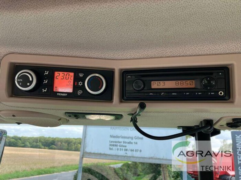 Traktor от тип Fendt 724 VARIO S4, Gebrauchtmaschine в Barsinghausen-Göxe (Снимка 16)