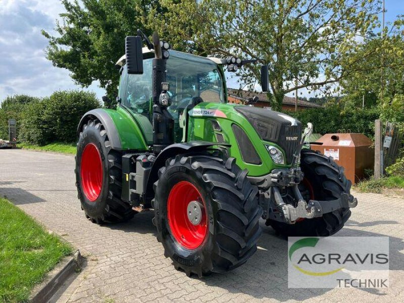 Traktor от тип Fendt 724 VARIO S4, Gebrauchtmaschine в Barsinghausen-Göxe (Снимка 1)