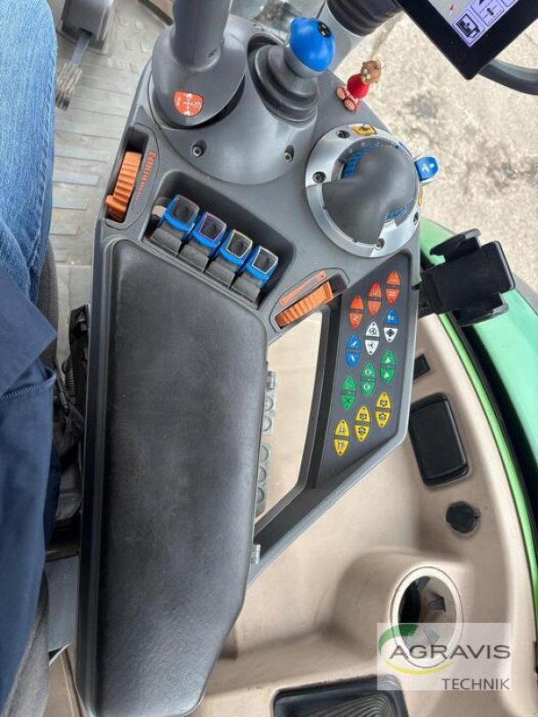 Traktor Türe ait Fendt 724 VARIO S4, Gebrauchtmaschine içinde Nienburg (resim 15)
