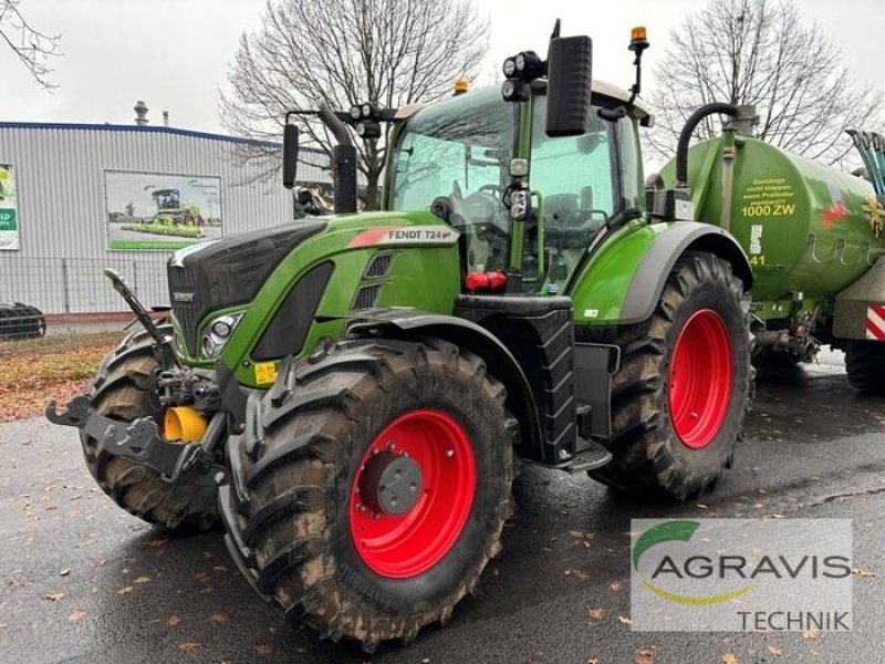 Traktor des Typs Fendt 724 VARIO S4, Gebrauchtmaschine in Meppen (Bild 1)