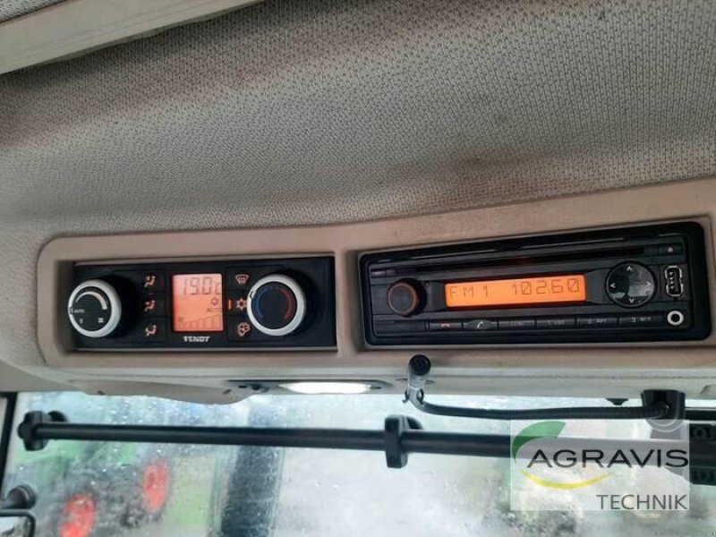 Traktor of the type Fendt 724 VARIO S4, Gebrauchtmaschine in Calbe / Saale (Picture 14)