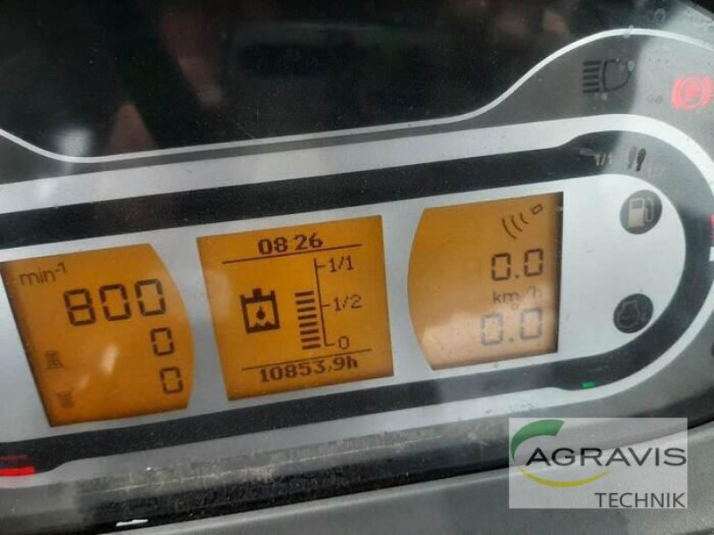 Traktor of the type Fendt 724 VARIO S4, Gebrauchtmaschine in Calbe / Saale (Picture 12)