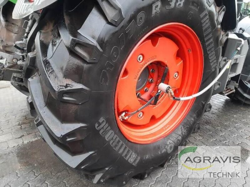 Traktor of the type Fendt 724 VARIO S4, Gebrauchtmaschine in Calbe / Saale (Picture 15)