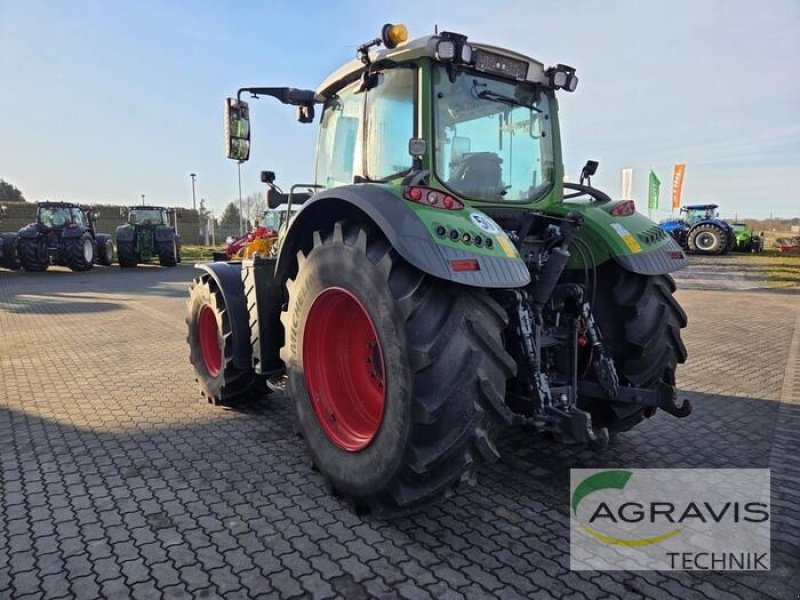 Traktor du type Fendt 724 VARIO S4, Gebrauchtmaschine en Calbe / Saale (Photo 3)