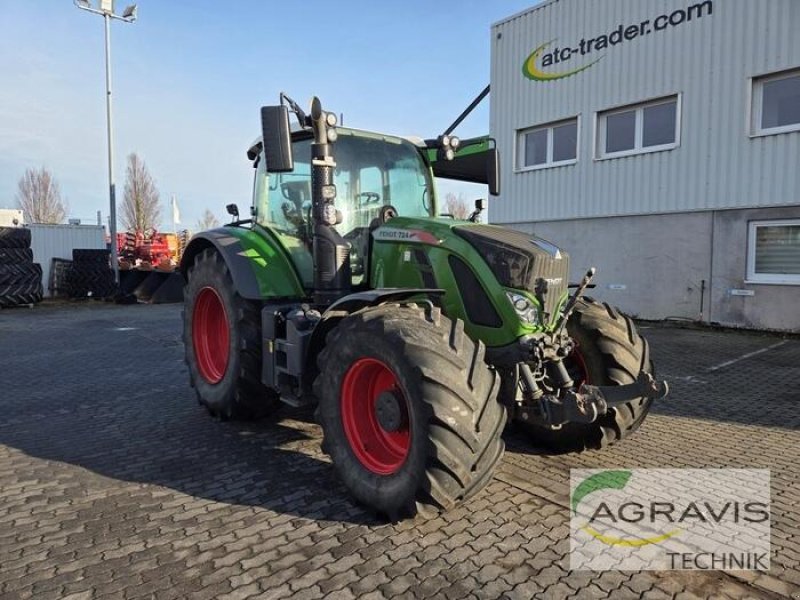 Traktor du type Fendt 724 VARIO S4, Gebrauchtmaschine en Calbe / Saale (Photo 8)