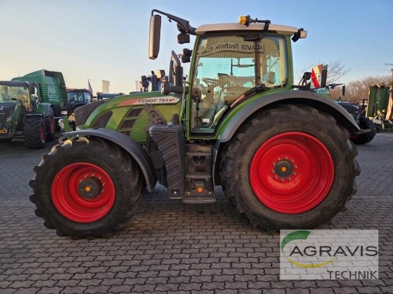 Traktor typu Fendt 724 VARIO S4, Gebrauchtmaschine v Calbe / Saale (Obrázok 2)