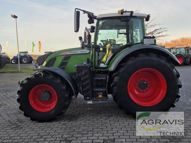 Traktor типа Fendt 724 VARIO S4, Gebrauchtmaschine в Calbe / Saale (Фотография 2)