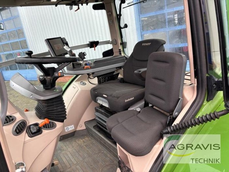 Traktor of the type Fendt 724 VARIO S4, Gebrauchtmaschine in Meppen-Versen (Picture 5)