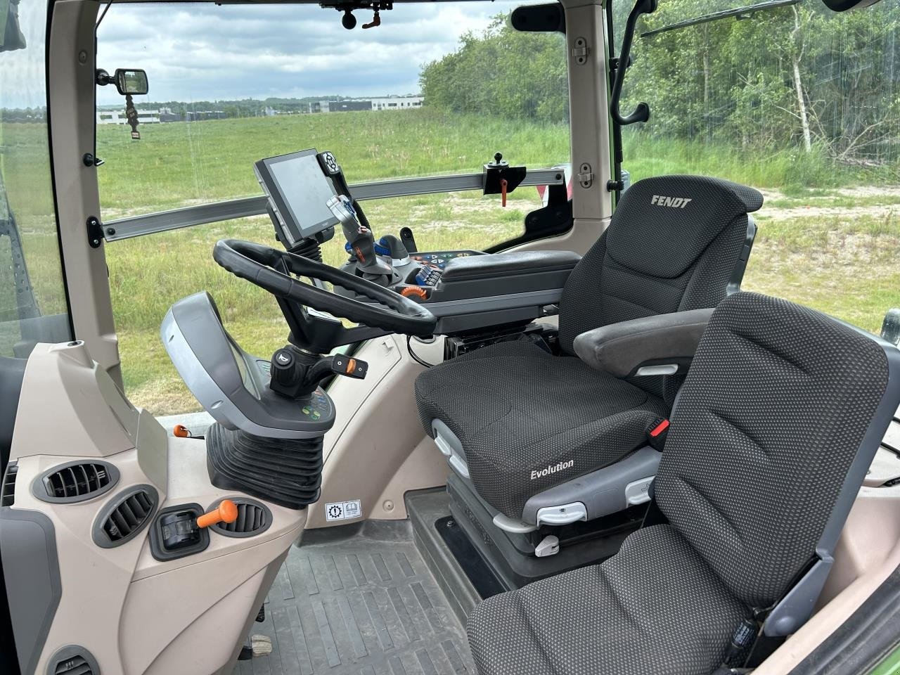 Traktor des Typs Fendt 724 VARIO S4, Gebrauchtmaschine in Randers SV (Bild 7)