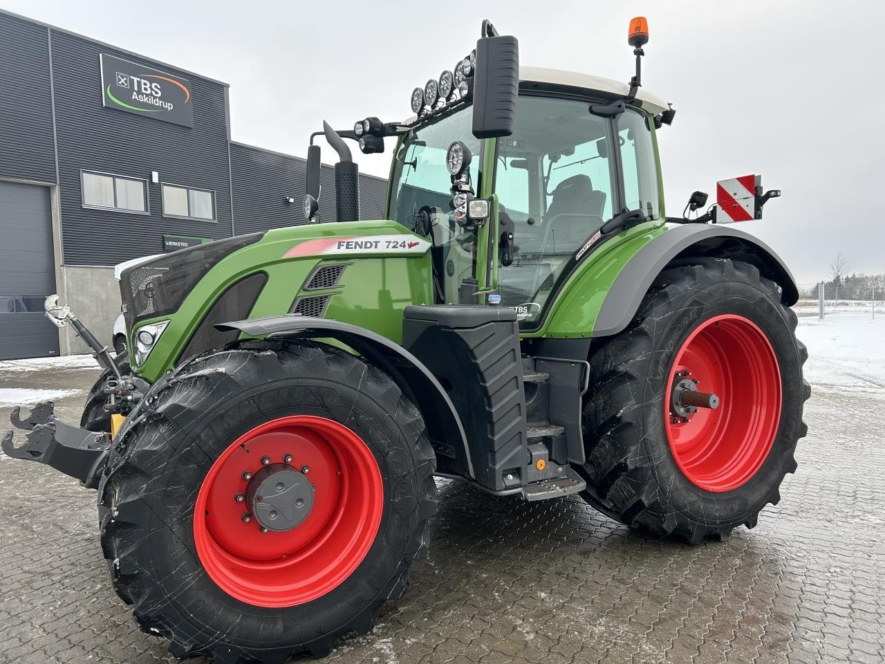 Traktor типа Fendt 724 VARIO S4, Gebrauchtmaschine в Randers SV (Фотография 1)