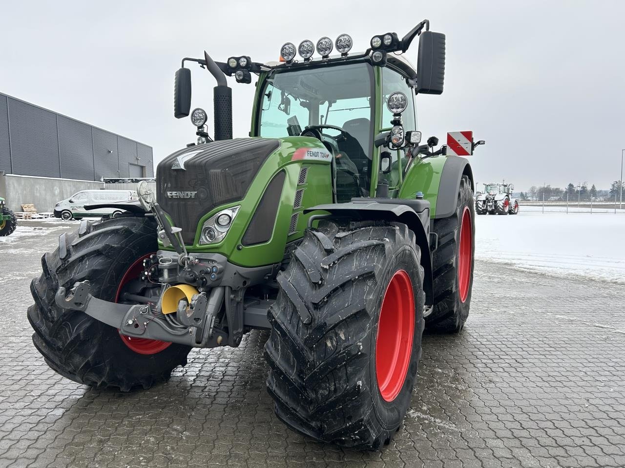 Traktor типа Fendt 724 VARIO S4, Gebrauchtmaschine в Randers SV (Фотография 2)