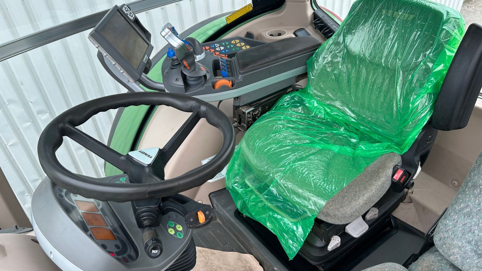 Traktor типа Fendt 724 Vario SCR Profi Plus Få timer, Gebrauchtmaschine в Rødekro (Фотография 11)