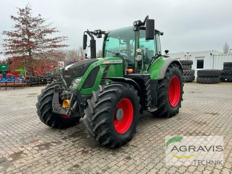 Fendt 724 VARIO SCR PROFI PLUS, Gebrauchtmaschine, Rok výroby: 2014, Moto-hodiny: 9240 Hodin (Obrázek 1) Traktor typu Fendt 724 VARIO SCR PROFI PLUS, Gebrauchtmaschine v Calbe / Saale (Obrázek 1)