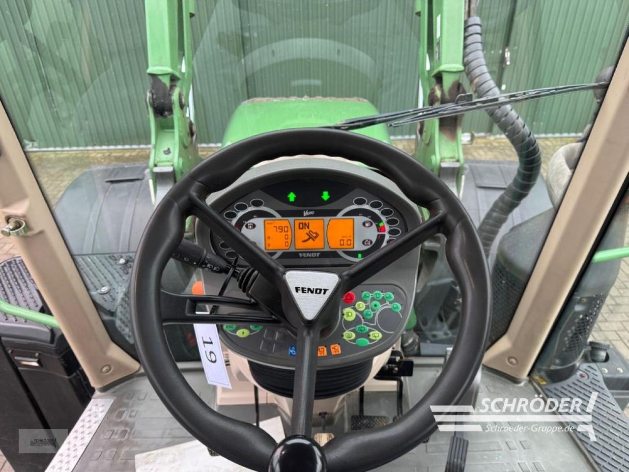 Traktor typu Fendt 724 VARIO SCR PROFI, Gebrauchtmaschine v Twistringen (Obrázek 5)