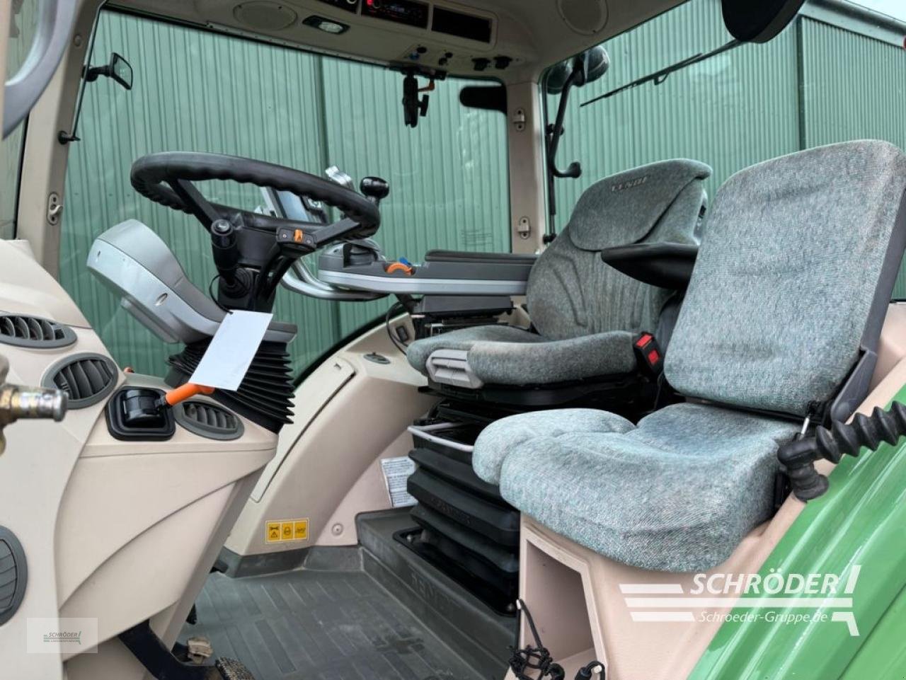 Traktor typu Fendt 724 VARIO SCR PROFI, Gebrauchtmaschine v Twistringen (Obrázek 24)