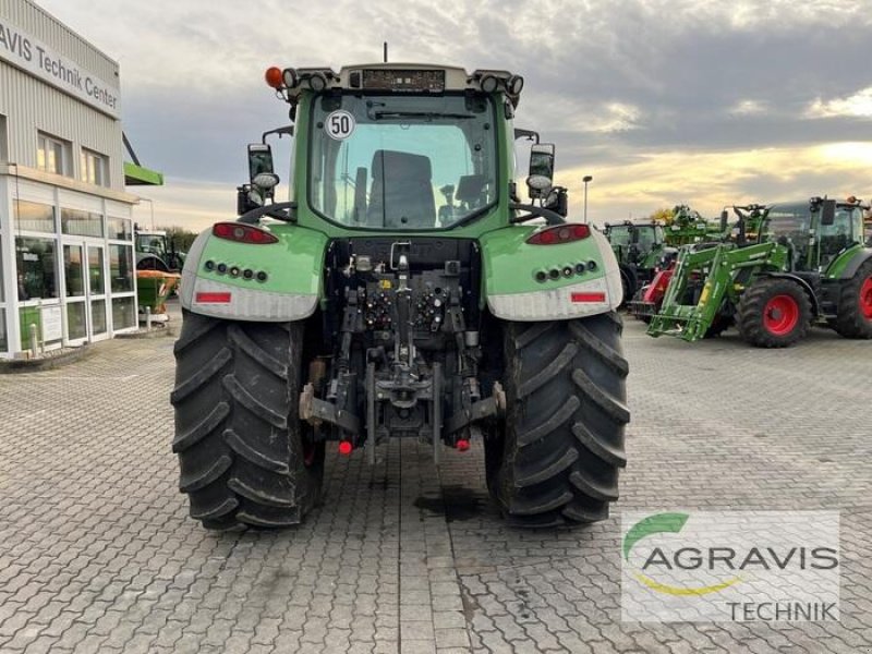 Traktor типа Fendt 724 VARIO SCR, Gebrauchtmaschine в Calbe / Saale (Фотография 4)
