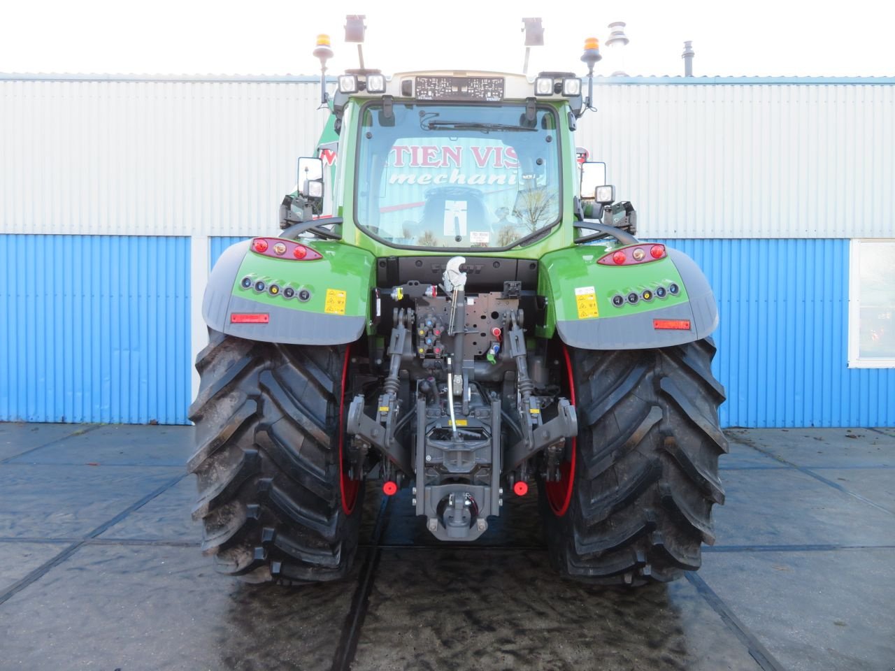 Traktor des Typs Fendt 724 Vario, Neumaschine in Joure (Bild 5)