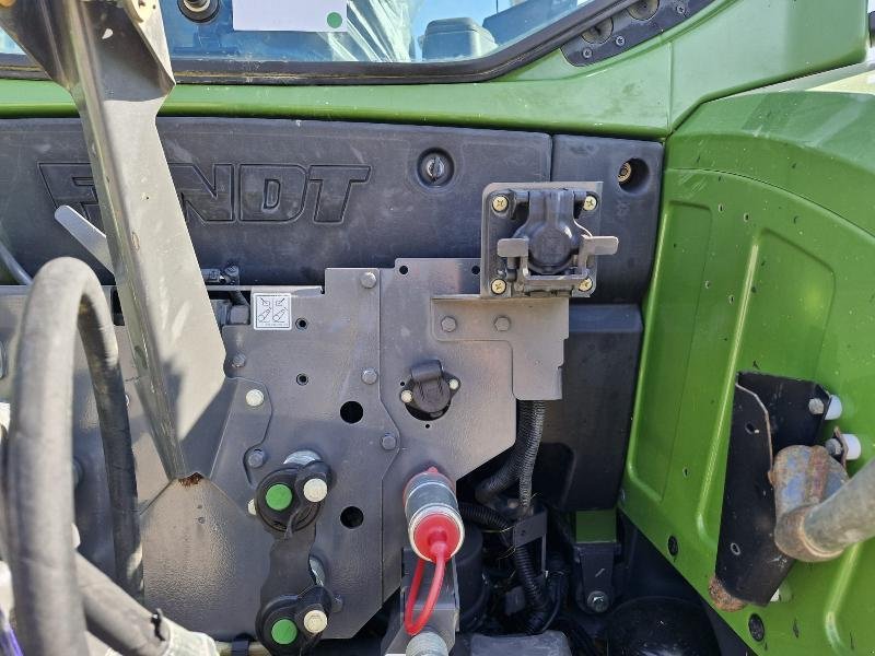 Traktor Türe ait Fendt 724 VARIO, Gebrauchtmaschine içinde BRAY en Val (resim 11)
