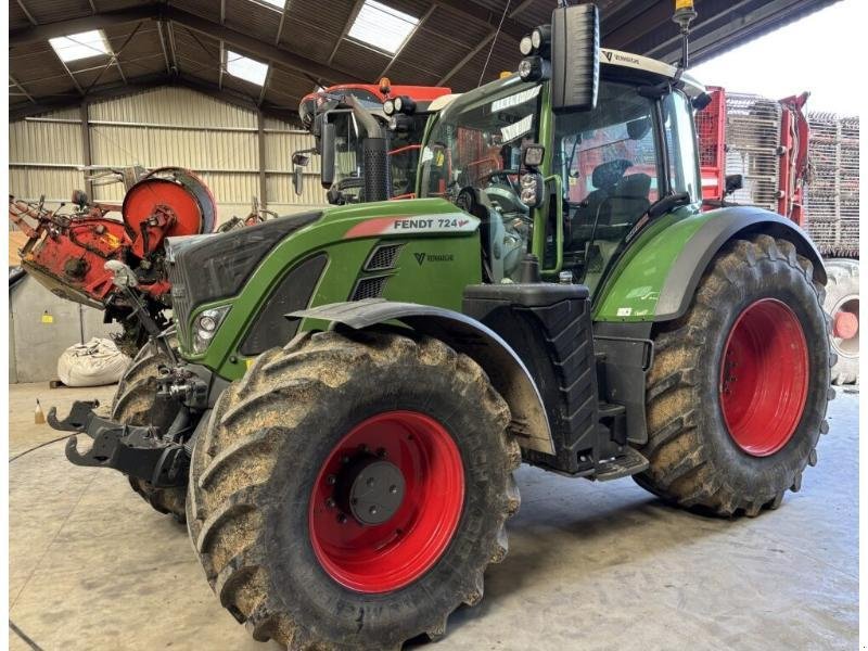 Traktor typu Fendt 724 VARIO, Gebrauchtmaschine v ROYE (Obrázek 1)