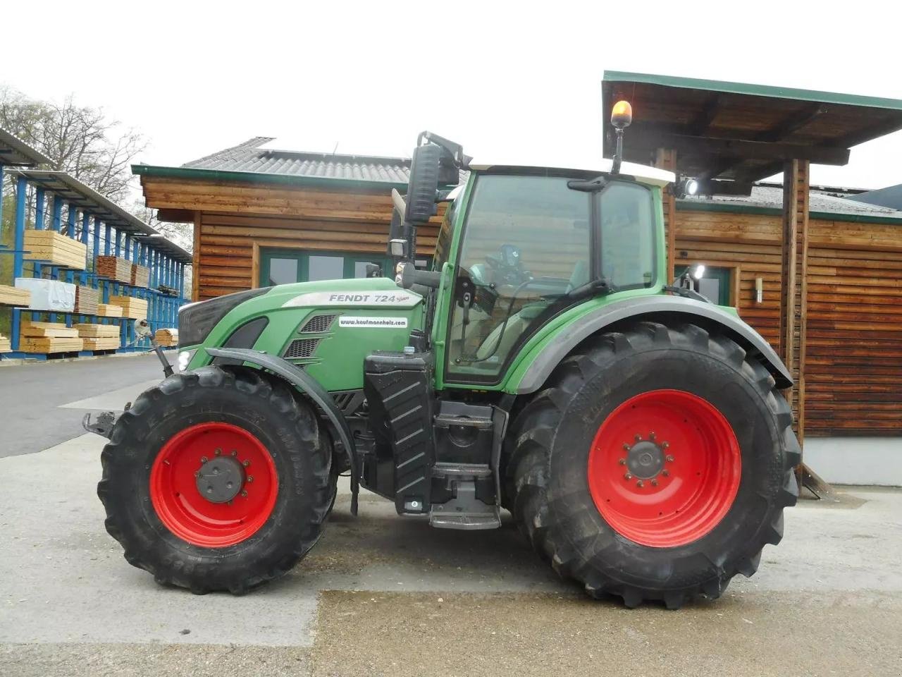 Traktor typu Fendt 724 vario, Gebrauchtmaschine w ST. NIKOLAI/DR. (Zdjęcie 1)