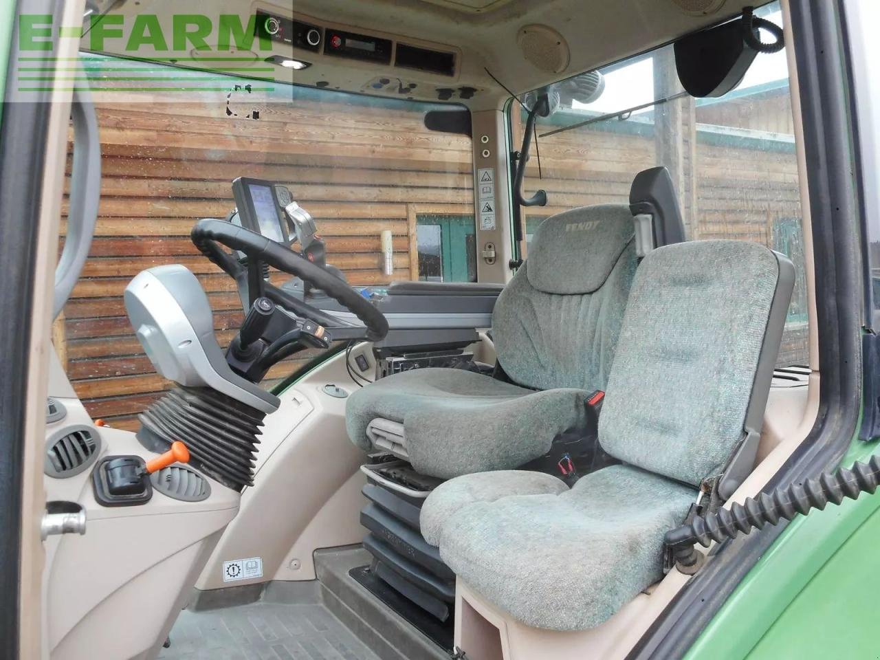 Traktor typu Fendt 724 vario, Gebrauchtmaschine w ST. NIKOLAI/DR. (Zdjęcie 8)