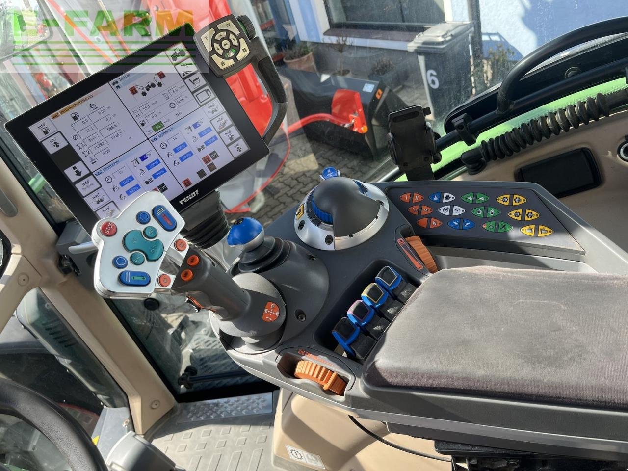 Traktor tip Fendt 724 vario, Gebrauchtmaschine in LENZING (Poză 5)