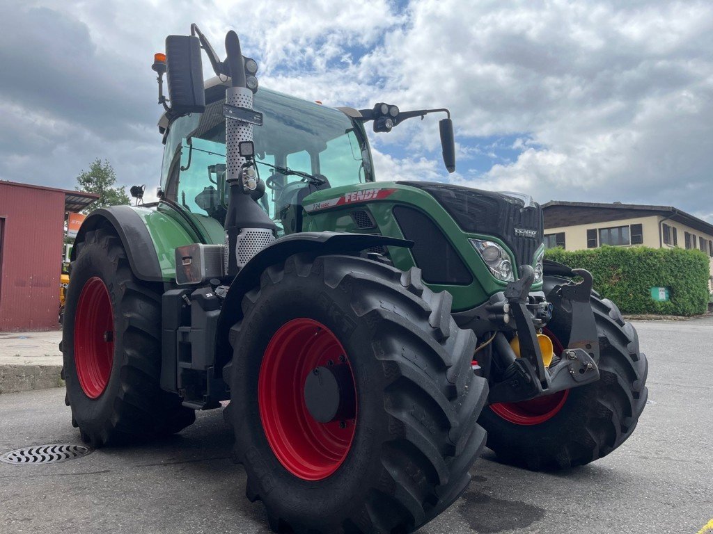 Traktor typu Fendt 724 Vario, Gebrauchtmaschine v Domdidier (Obrázek 3)