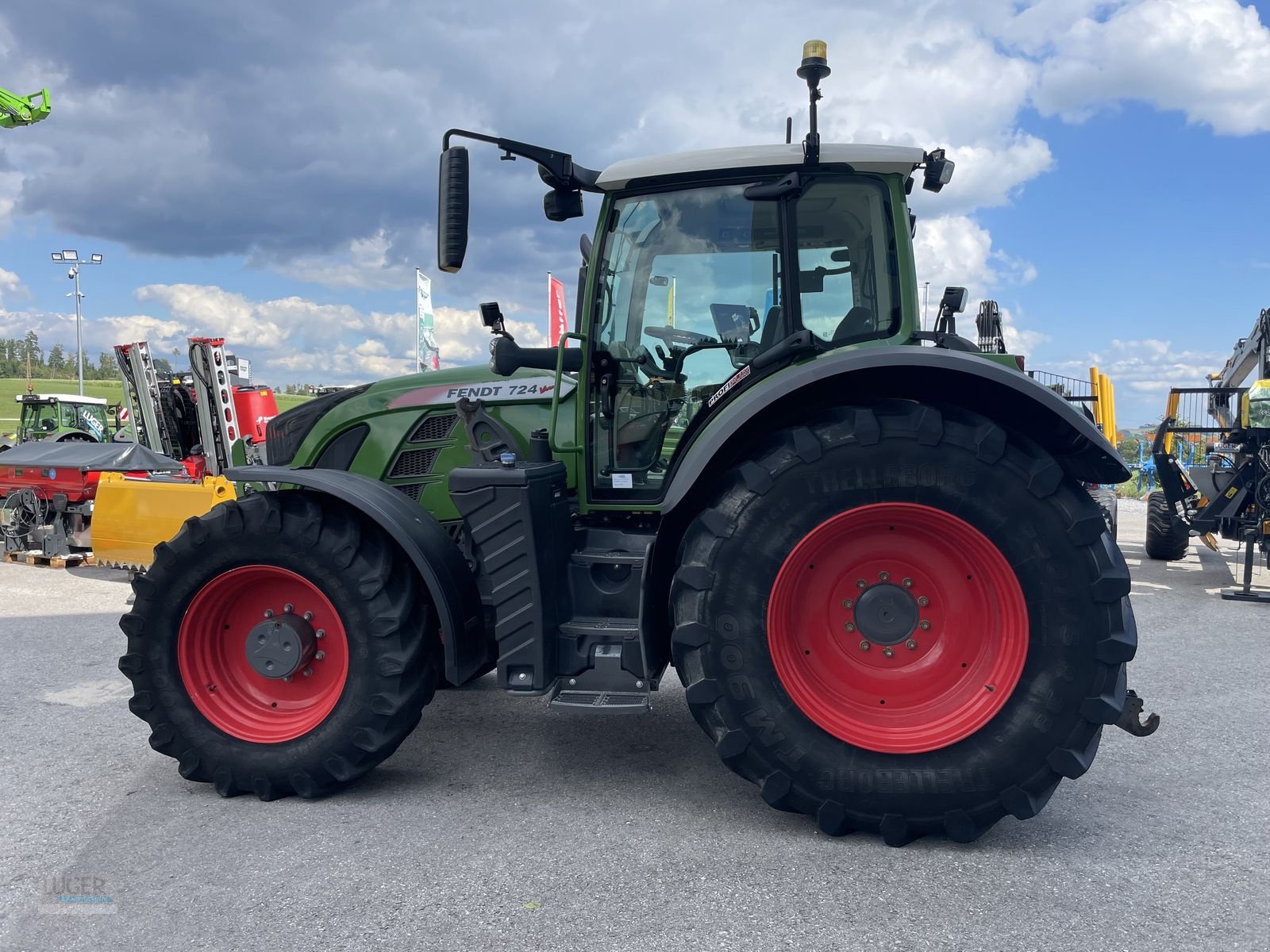 Traktor типа Fendt 724 Vario, Gebrauchtmaschine в Niederkappel (Фотография 3)