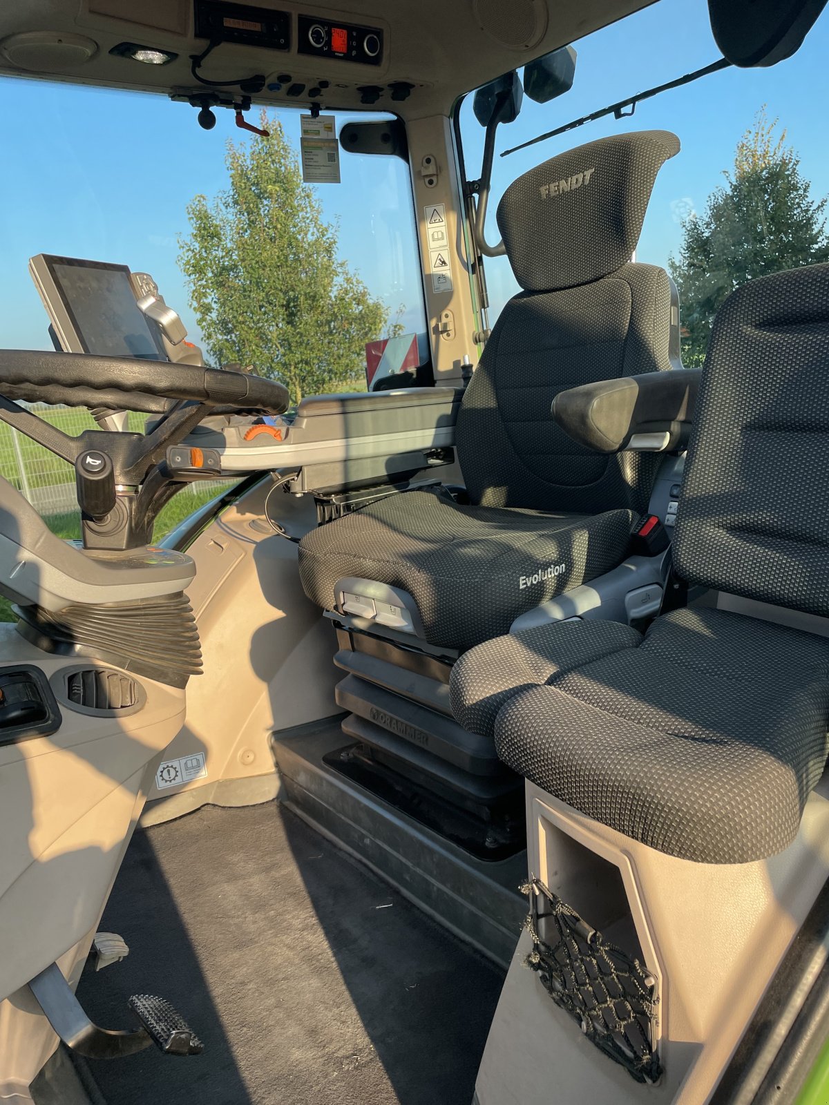 Traktor του τύπου Fendt 724 Vario, Gebrauchtmaschine σε Rheinhausen (Φωτογραφία 5)