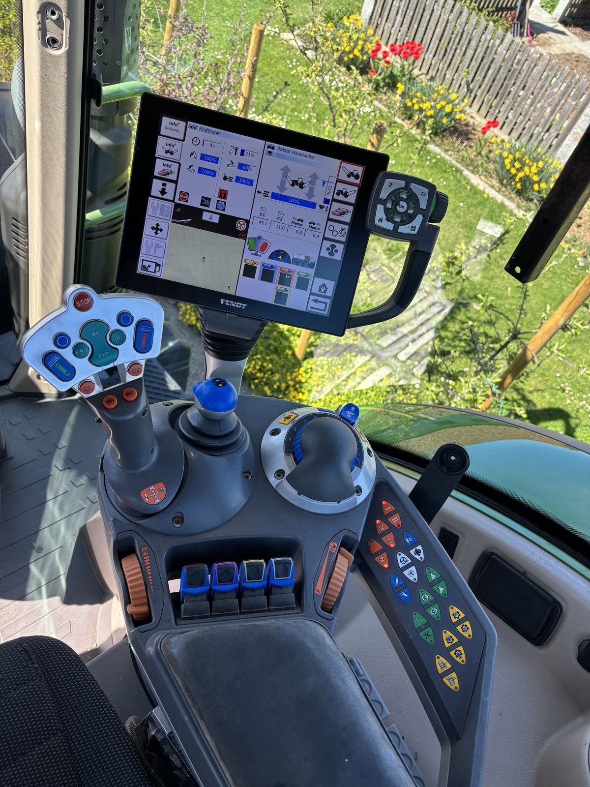 Traktor of the type Fendt 724 Vario, Gebrauchtmaschine in Wallern (Picture 24)