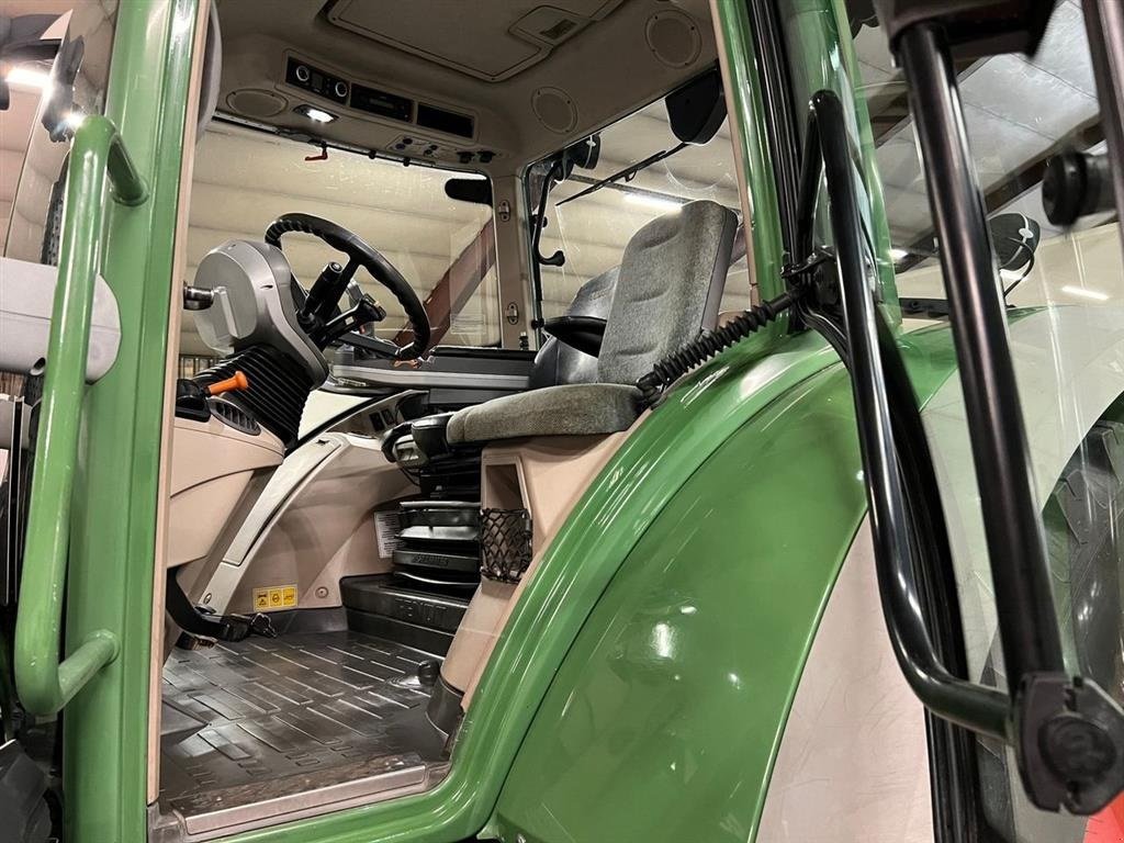 Traktor des Typs Fendt 724 Vario, Gebrauchtmaschine in Ølen (Bild 12)
