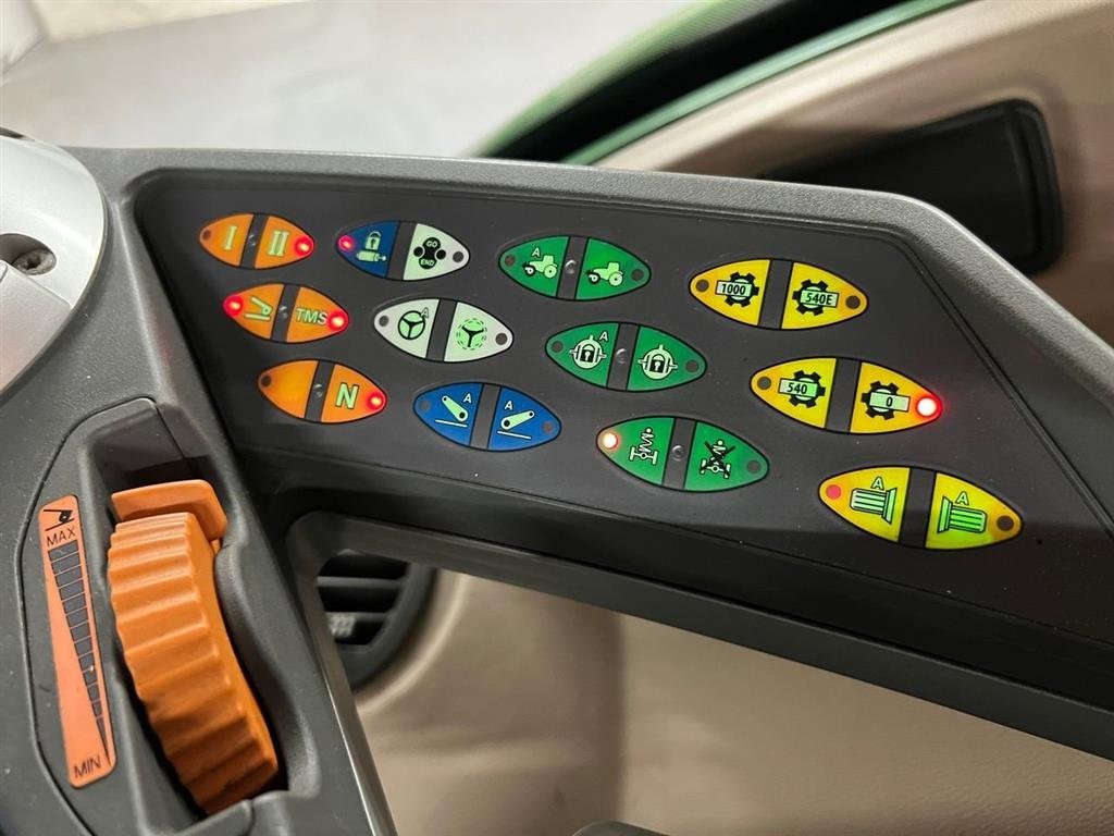 Traktor des Typs Fendt 724 Vario, Gebrauchtmaschine in Ølen (Bild 17)