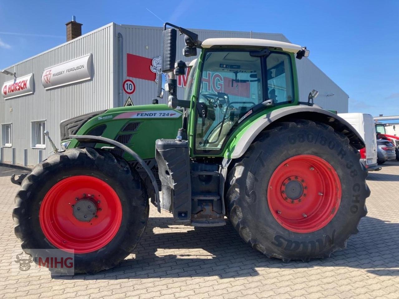 Traktor типа Fendt 724 VARIO, Gebrauchtmaschine в Dummerstorf OT Petschow (Фотография 5)