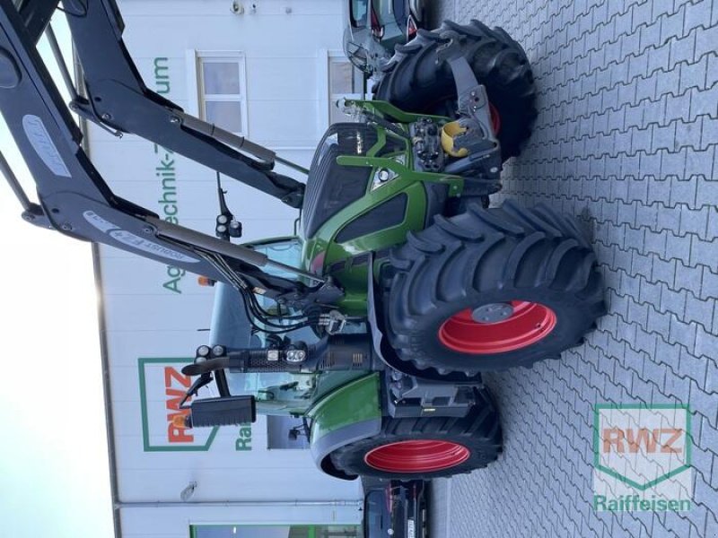 Traktor des Typs Fendt 724 Vario, Gebrauchtmaschine in Diez (Bild 3)