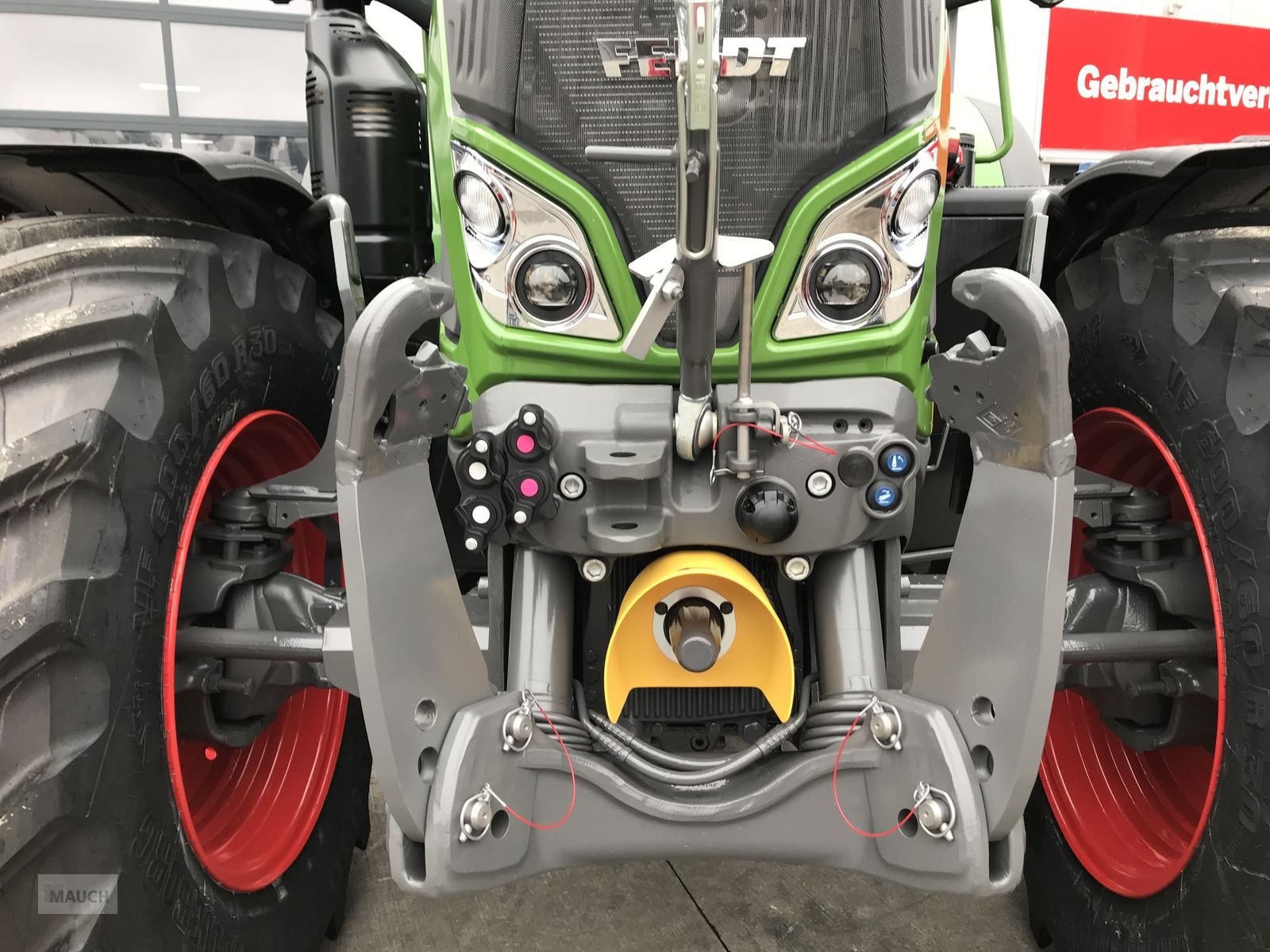 Traktor del tipo Fendt 724 Vario, Neumaschine In Burgkirchen (Immagine 3)