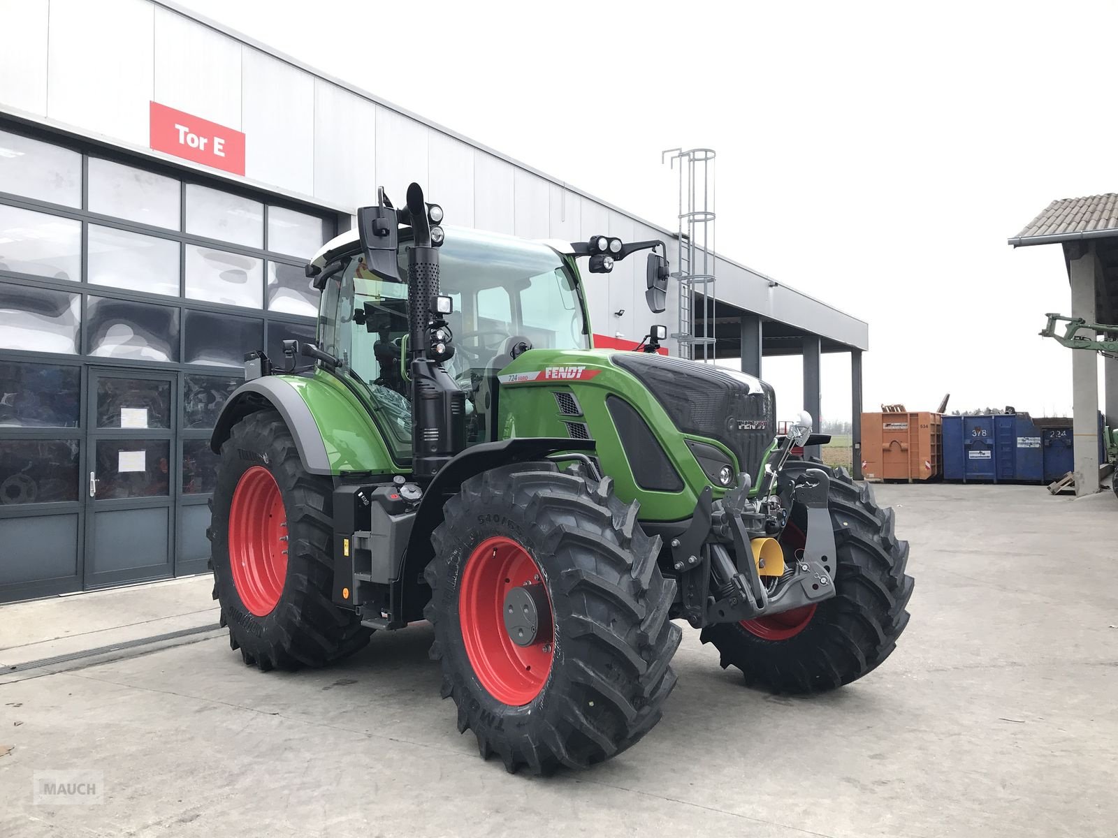 Traktor типа Fendt 724 Vario, Neumaschine в Burgkirchen (Фотография 3)