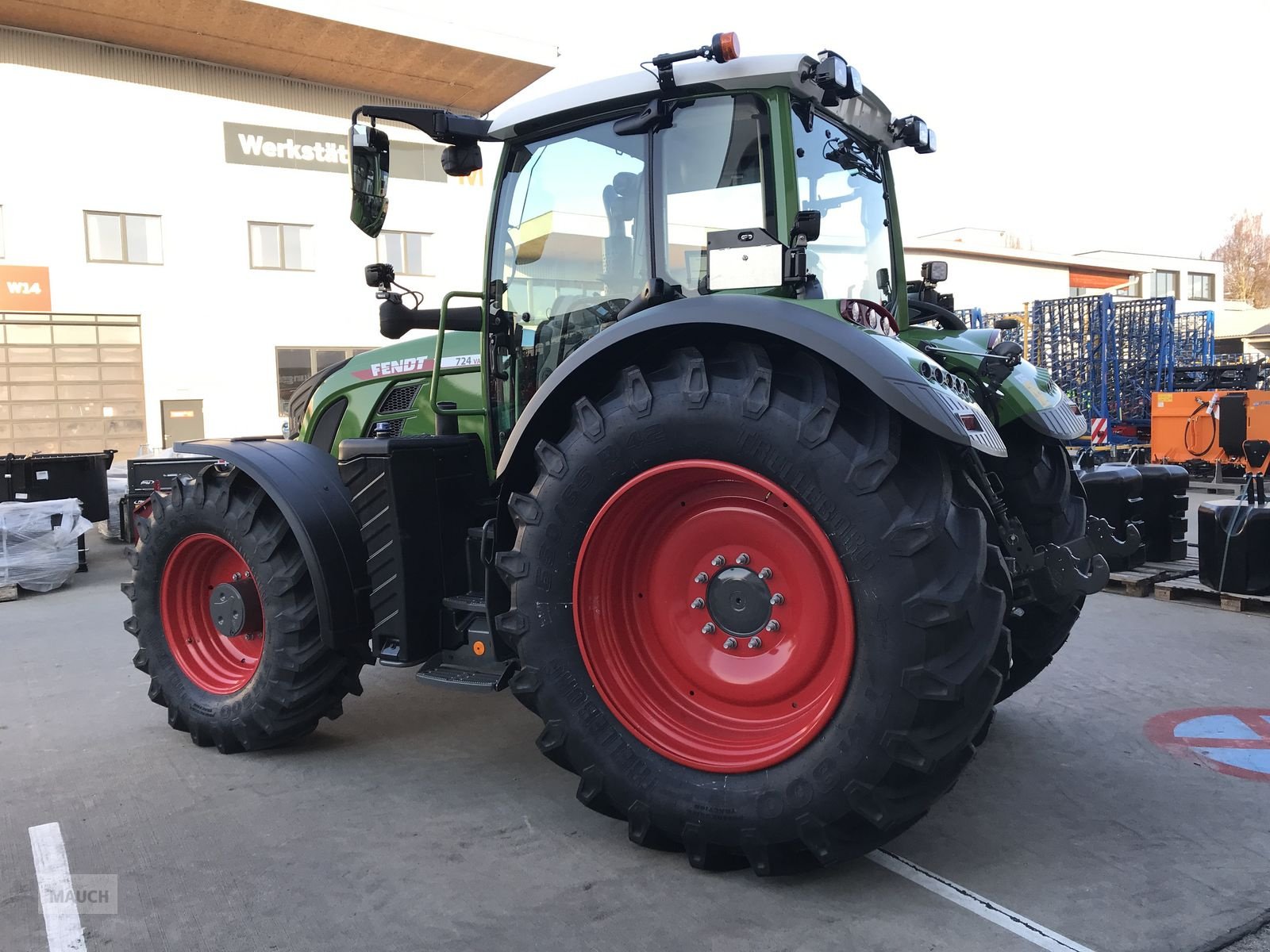 Traktor του τύπου Fendt 724 Vario, Neumaschine σε Burgkirchen (Φωτογραφία 9)