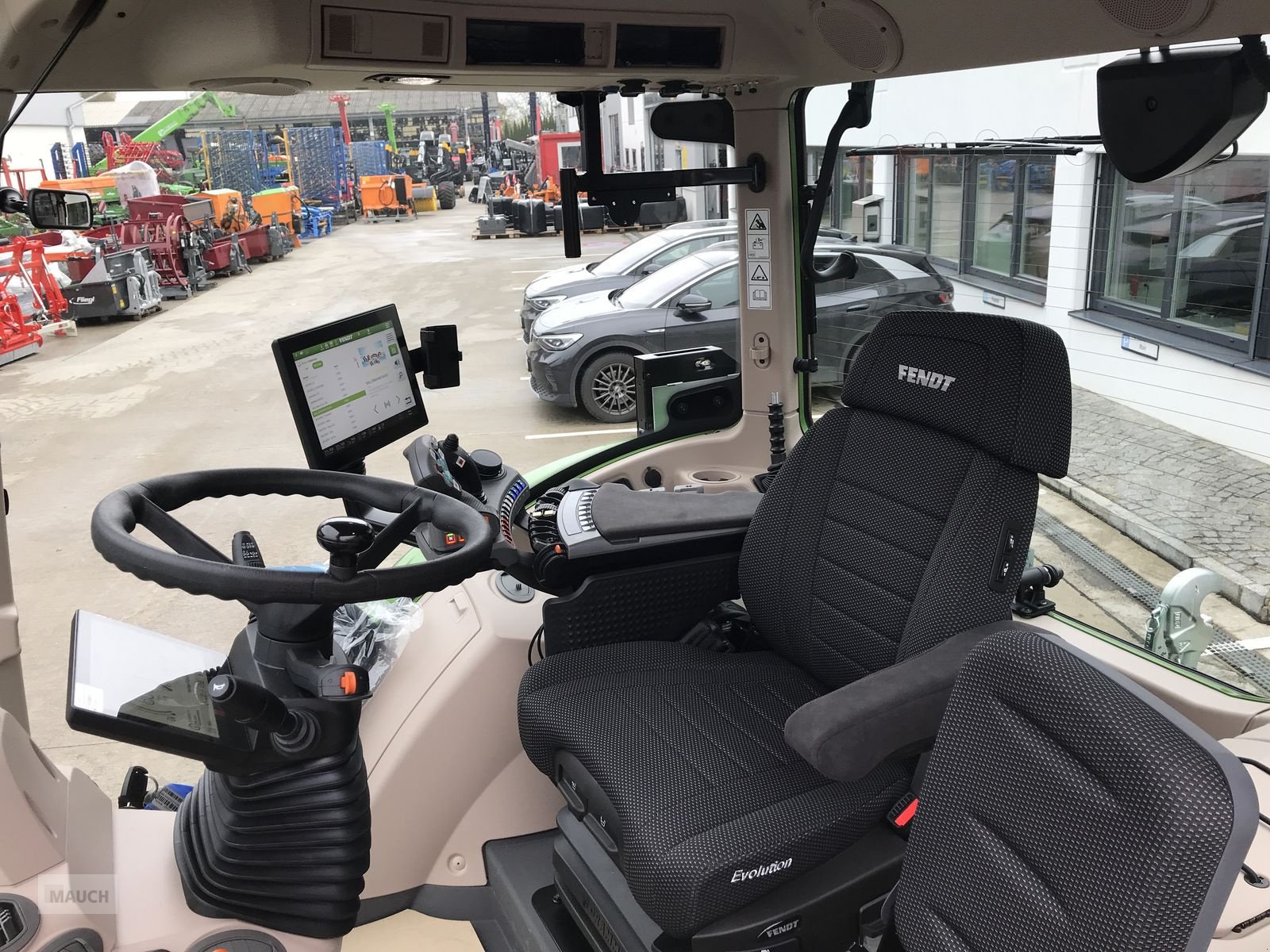 Traktor Türe ait Fendt 724 Vario, Neumaschine içinde Burgkirchen (resim 13)